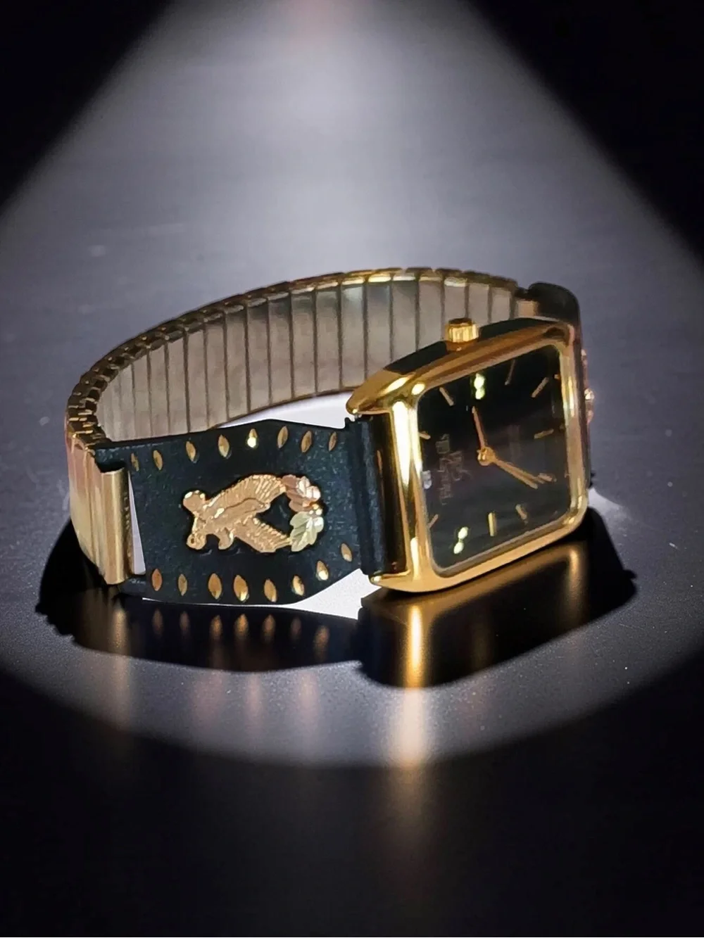 Men's Black Hills Gold Diamond Watch Featuring 10k Gold Eagles/Leaves NEW